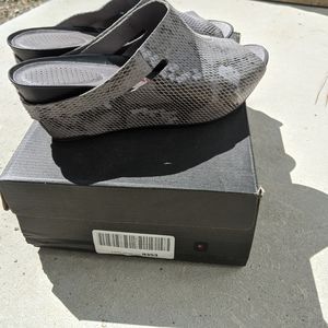 Faux snakeskin slides